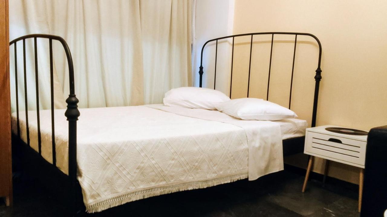 Central Athens Pad Luaran gambar